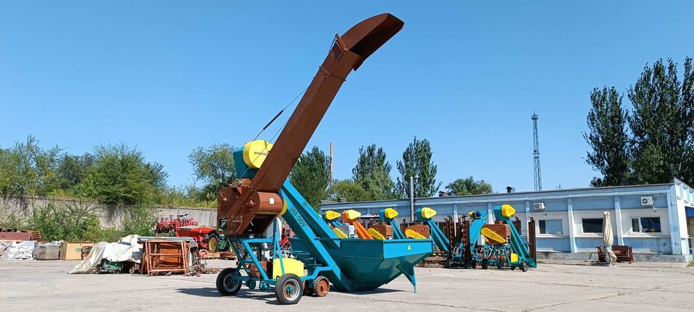 Зернометач ЗМБ-90У бункерний.Зерномет. Зернометатель Бункерный 120