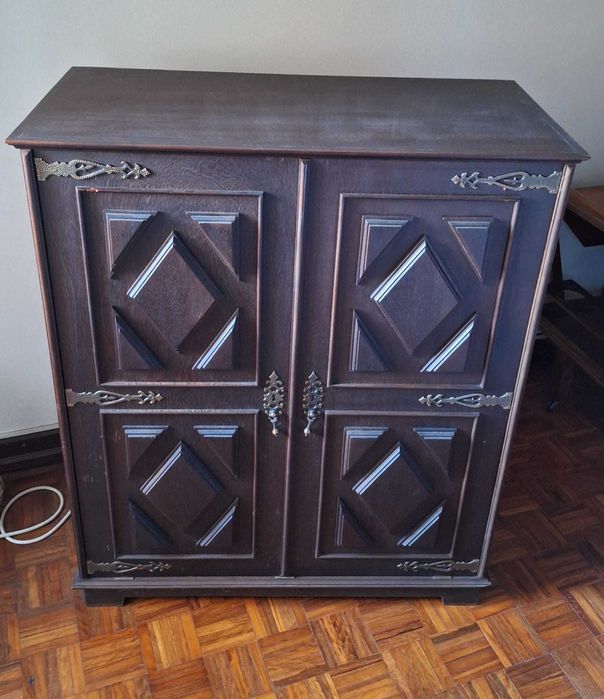 Cama oculta rebatível