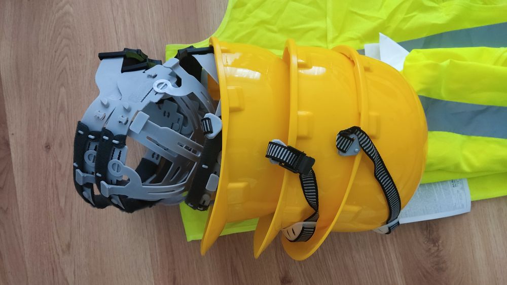 Nowe kaski i kamizelki