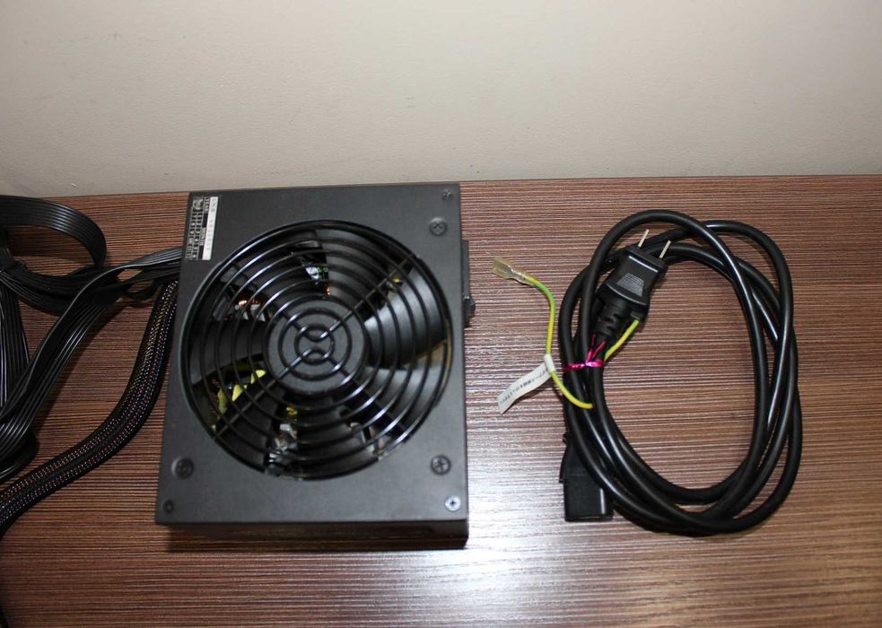 Блок питания KRPW-N500W 80 PLUS Bronze 500W (Питaние 100 вольт)