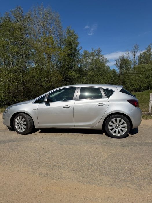 Opel Astra 1.3 CDTI Cosmo Start/Stop