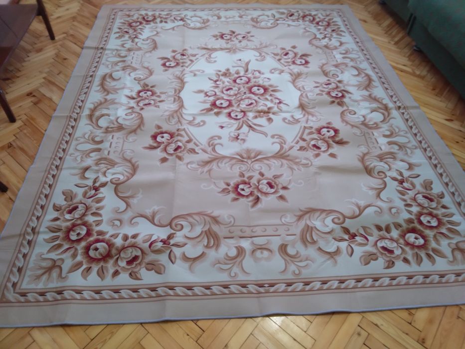 Килим  куплений  в  Китаї.