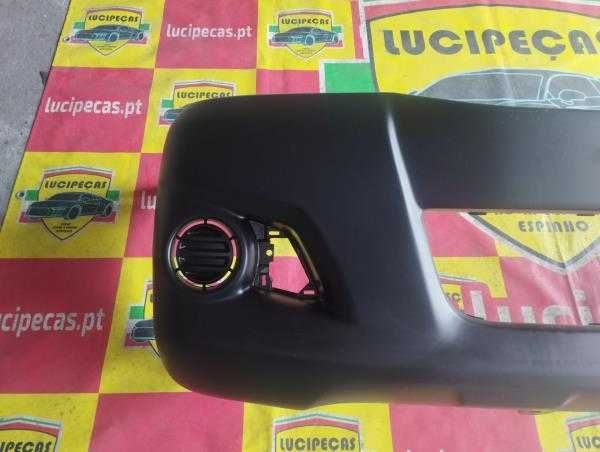 Para-choques Frente Toyota Hilux | 131019