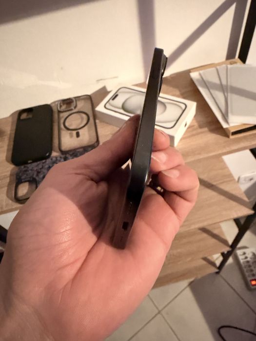 Iphone 15 128gb com 1 anonde uso