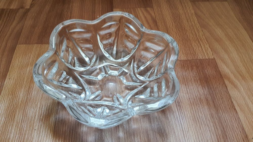 Маленькая хрустальная конфетница СССР