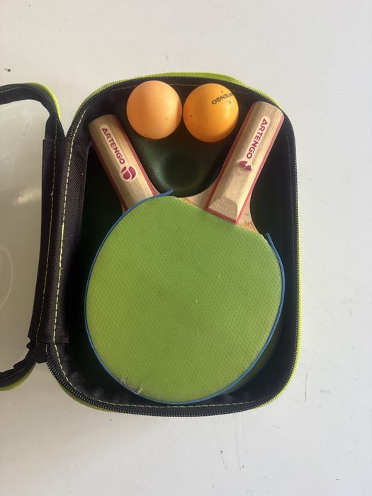 Raquetes ping pong com rede e duas bolas