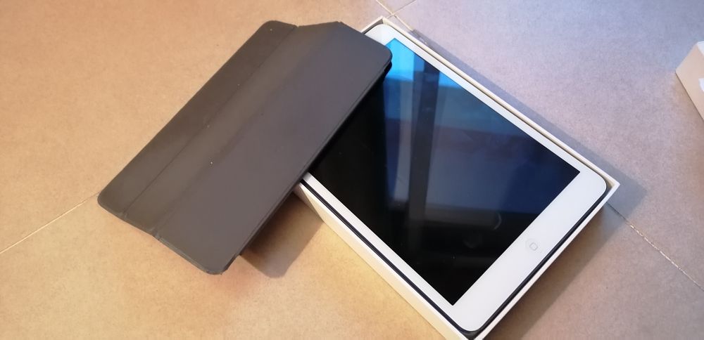 Ipadmini preto usado64750781141762121