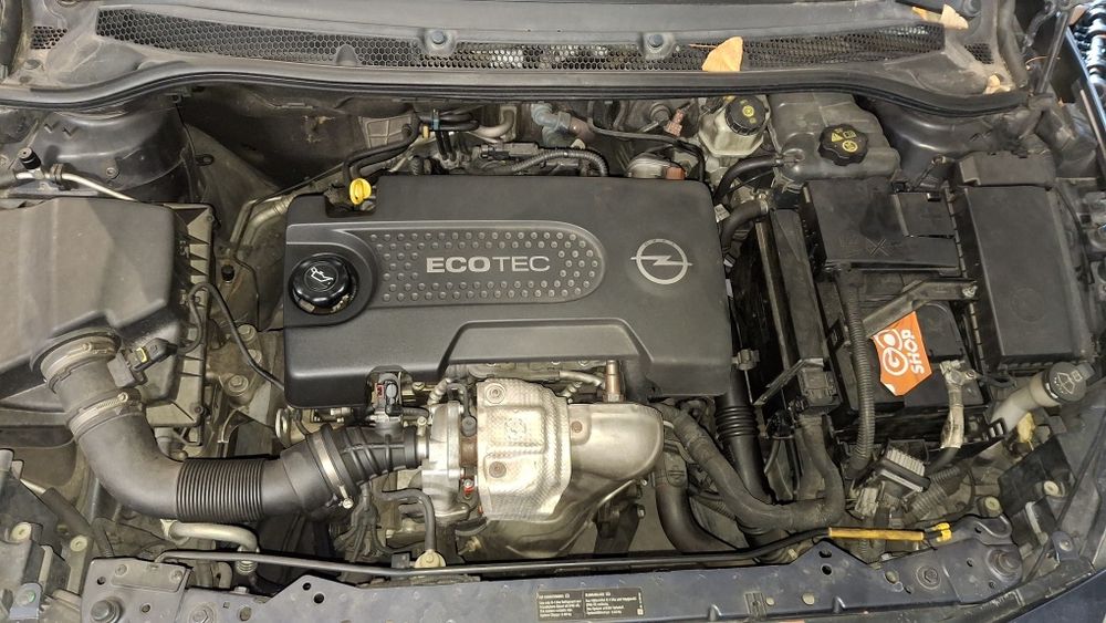 Opel astra j para peças