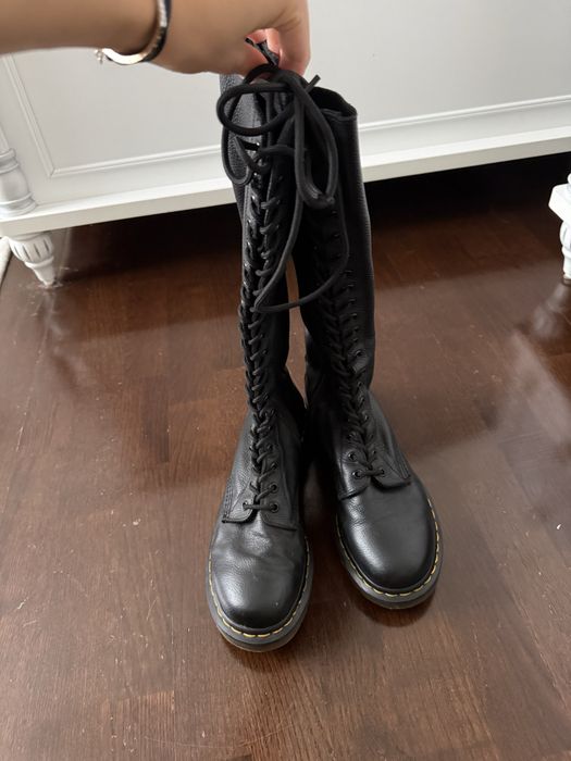 Нові високі Dr. Martens чорні шкіряні, р. 42