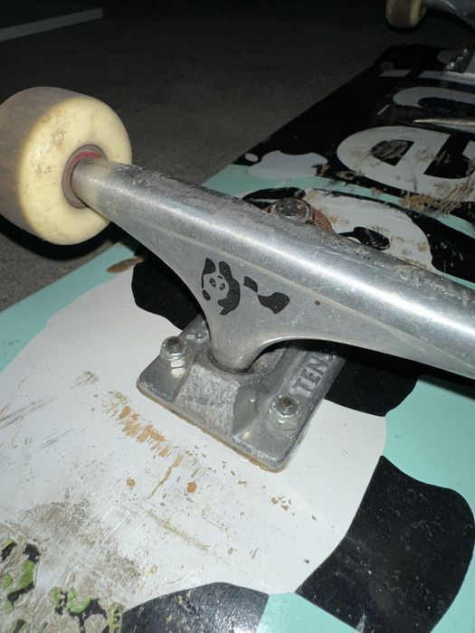 Skate Completo Enjoi – Trucks Tensor – Profissional