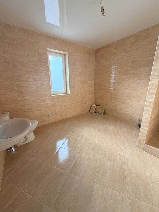 Будинок в передмісті Івано-Франківська