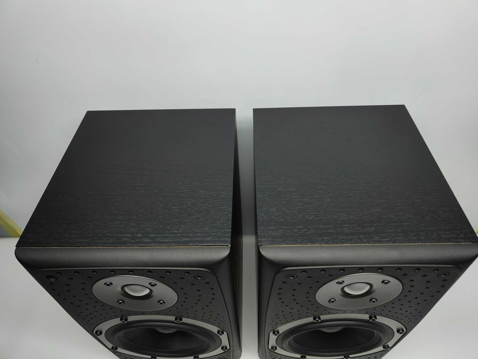 Kolumny monitory B&W DM303 Bowers & Wilkins England