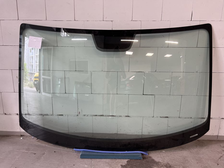 Nowa szyba czolowa przednia VW Crafter van pick up 2017 Sekurit Saint