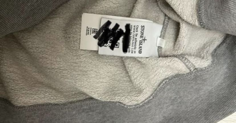 Продам кофту Stone Island