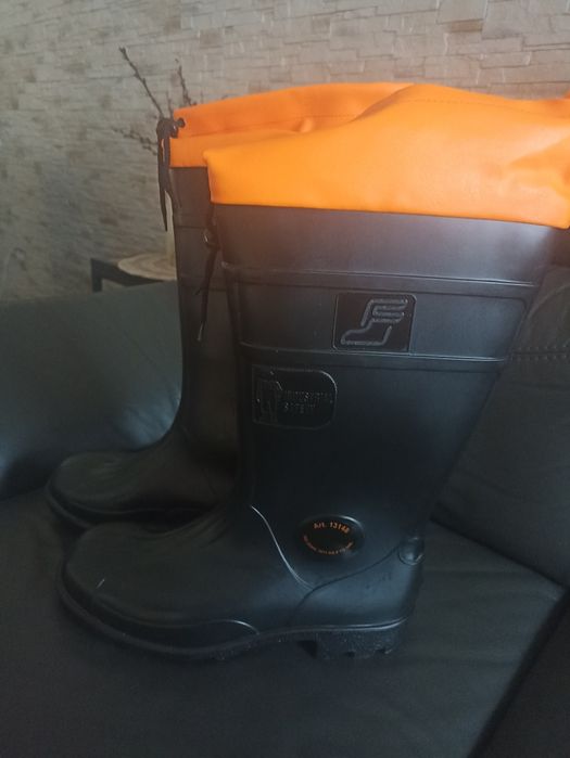 Kalosze gumiaki Stomil z kołnierzem nowe 43