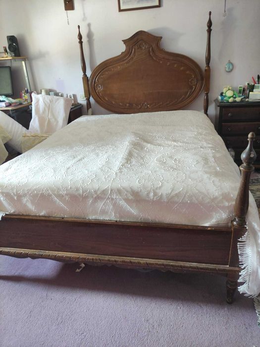 Mobília de quarto completo em bom estado