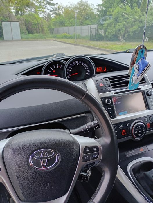 Toyota verso 2.0 d d4d