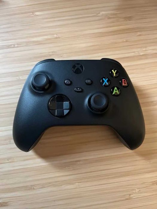Konsola Xbox Series X 1TB pamięci w super stanie