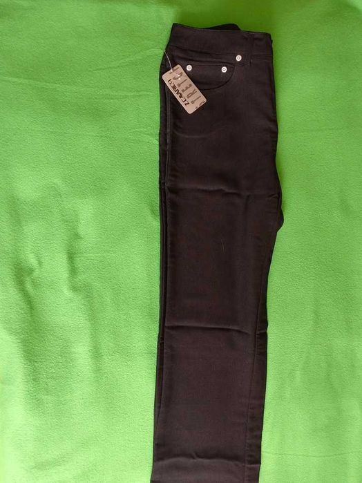 Жіночі брюки. Стильна жіноча одежа.