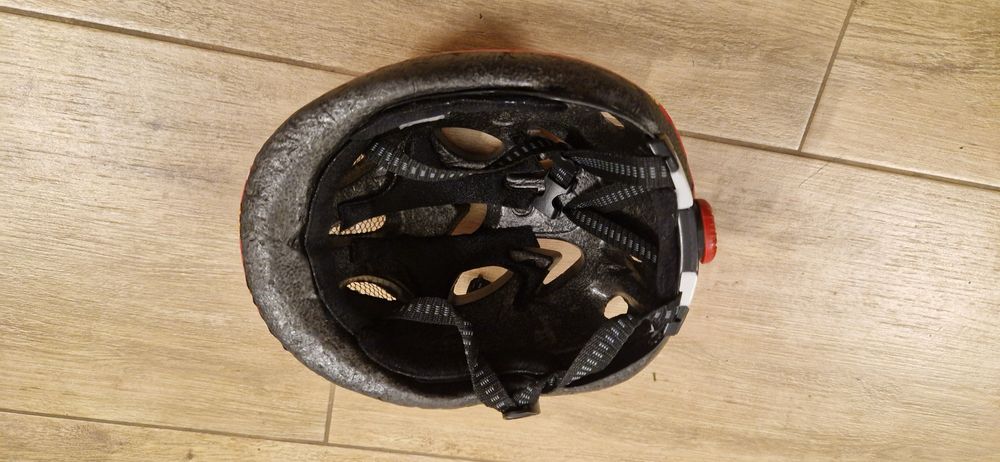 Kask KELLYS model  Buggie