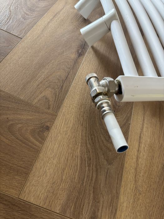 Kaloryfer nowy biały