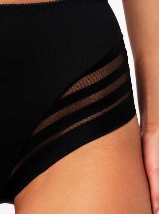 Трусики жіночі комплект 3шт комфортні високі труси безшовні в розмірах