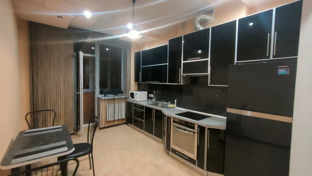 Сдам кв. в ЖК Гвардейцев Широнинцев 33,  метро Академика Павлова