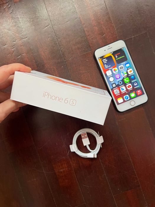 Iphone 6s 32Gb Bateria 83% livre/desbloqueado com caixa original apple