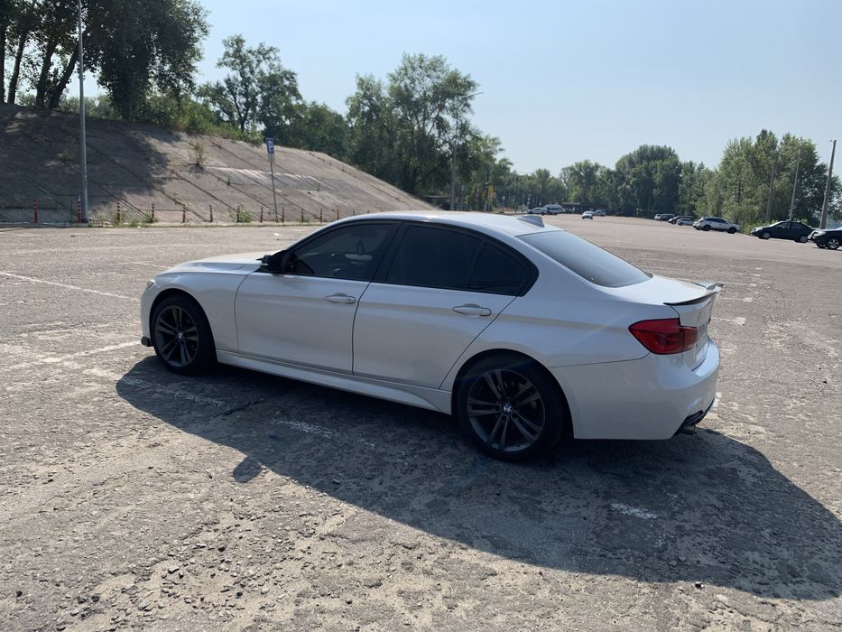 Продам BMW F30.