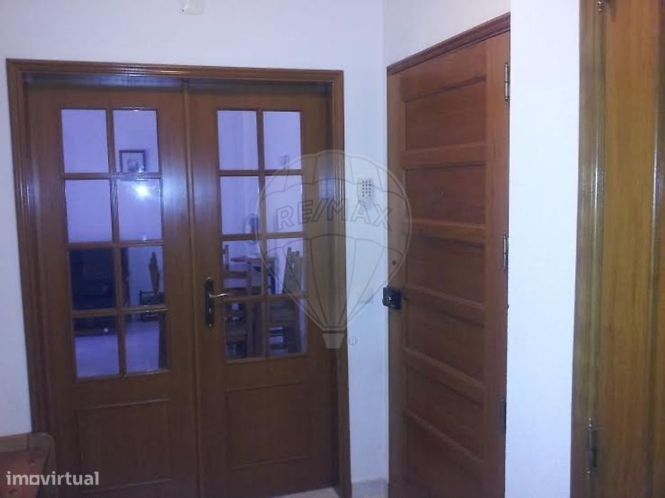 Apartamento T1 para arrendamento