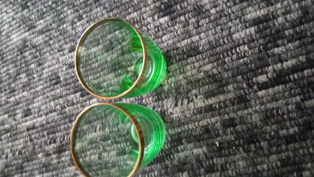 Ножі нержавійки,Графин,Креманки з кольорового скла