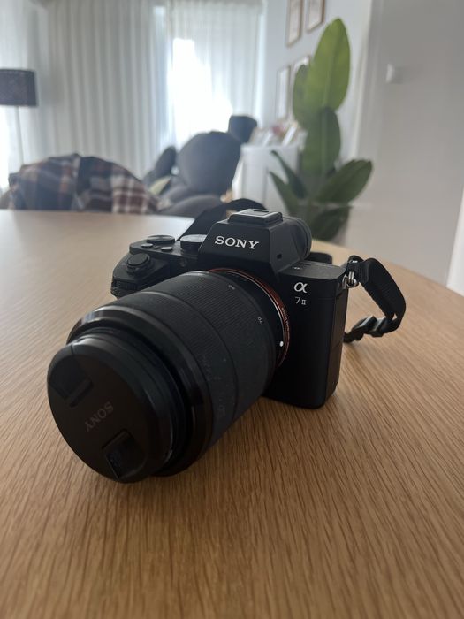 Câmara Fotográfica Sony Alpha 7II
