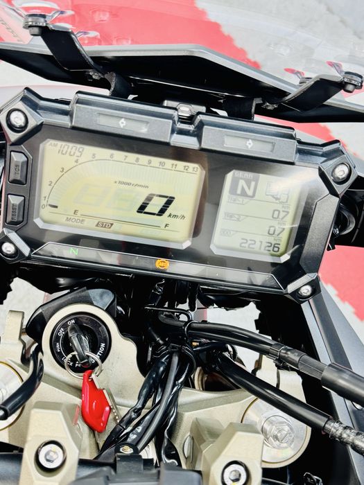 Мотоцикл Yamaha MT-09 Tracer в оригіналі тільки з Японії