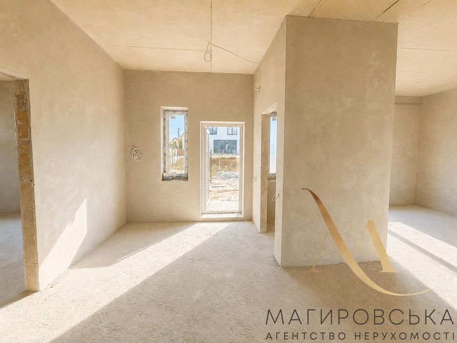 Продаж стильного будинку в Зимній Воді. єОселя!