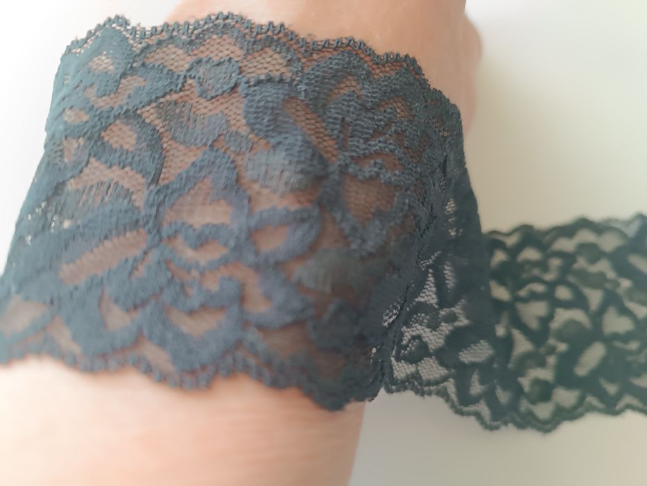 Koronka elastyczna czarna