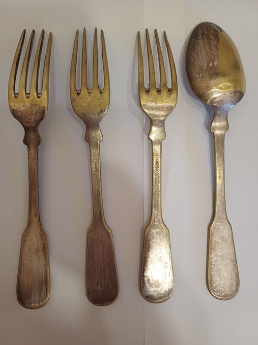 Набор вилок и ложка.FRAGET