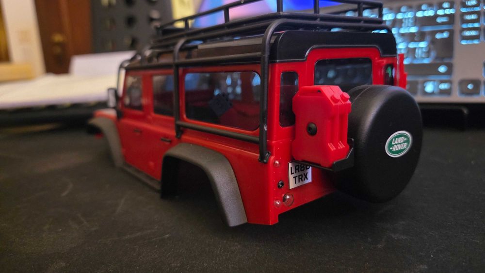 TRAXXAS TRX4m Defender body com luzes