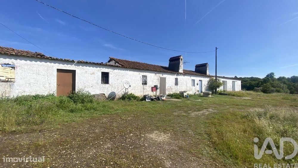 Terreno T2 em São Facundo e Vale das Mós de 568000,00 m2