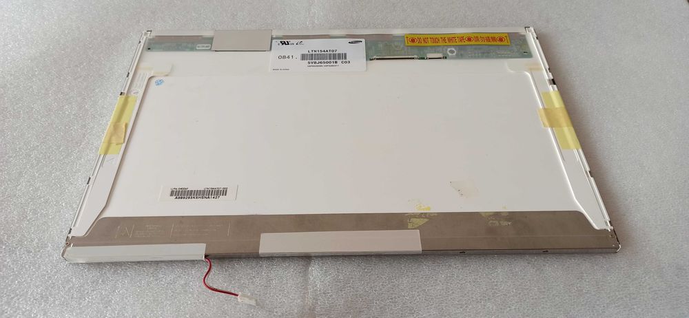 Ecrã LCD Samsung 15.4 WXGA - 1280x800