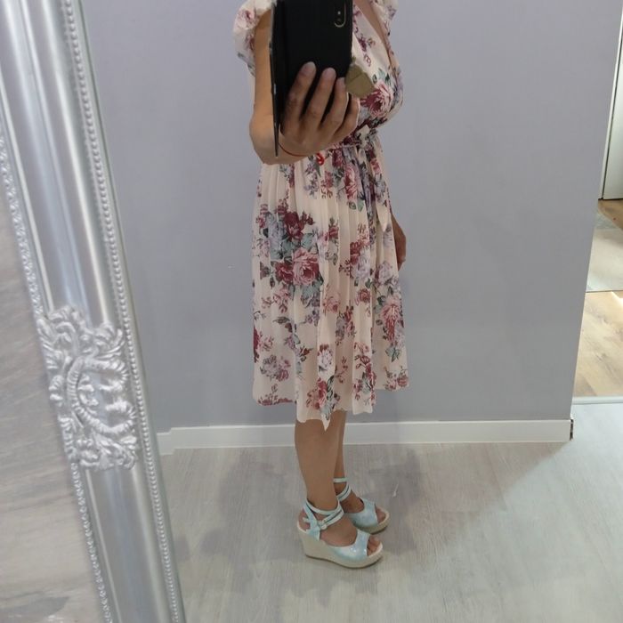 Sandbella nowa z metką Elegancka,przewiewna r M