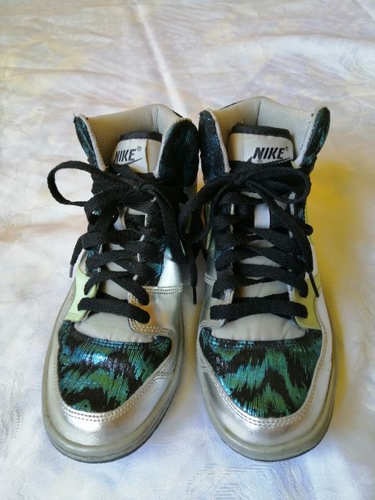 Buty Nike Court force.