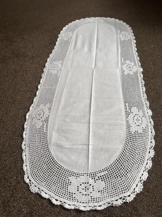 Bieżnik sxydełkowy motywy kwiatowe do kolekcji