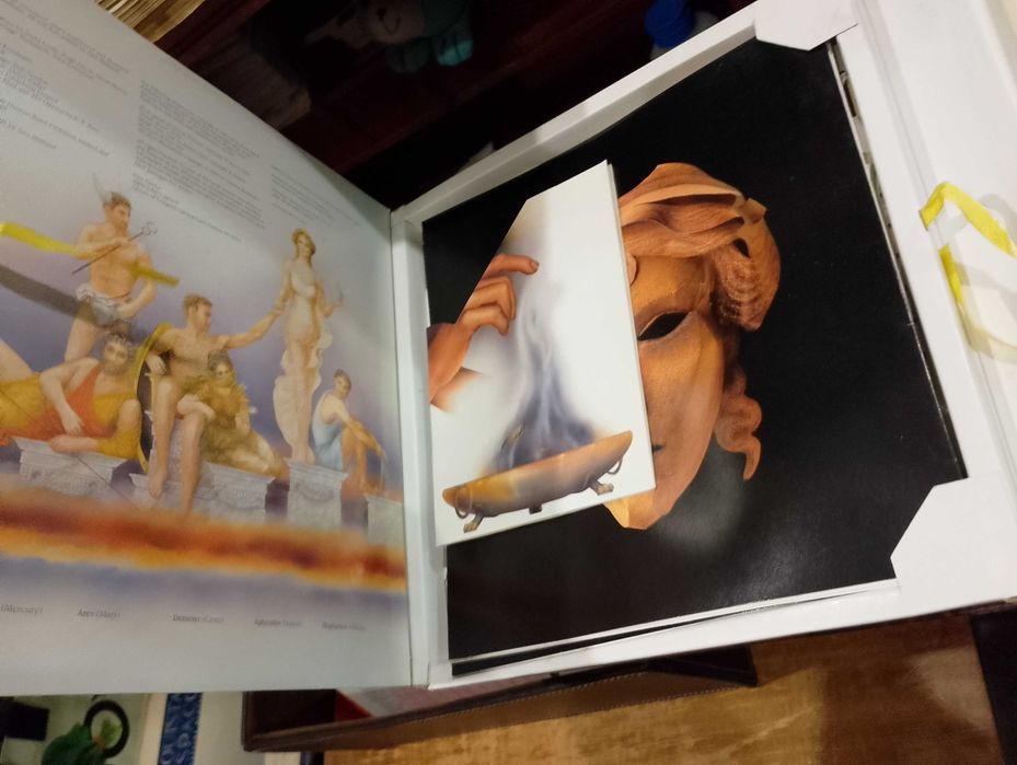 Pandora´s Box A 3-Dimensional Celebration of Greek Mythology Pop-Up