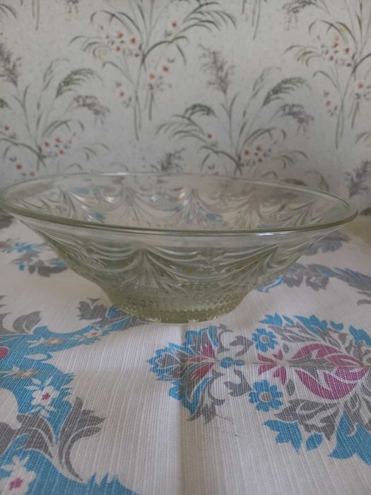 Салатниця   скляна