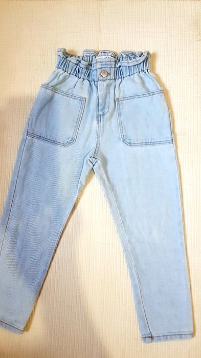 Джинси  Zara  ддя дівчинки 3-4 роки