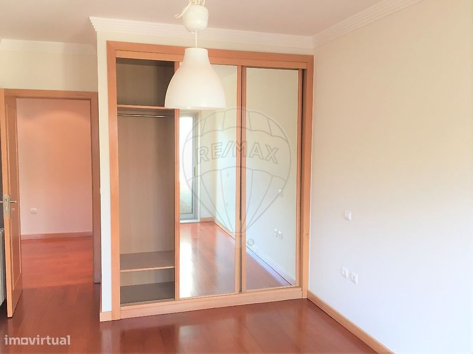 Apartamento T2 para arrendamento