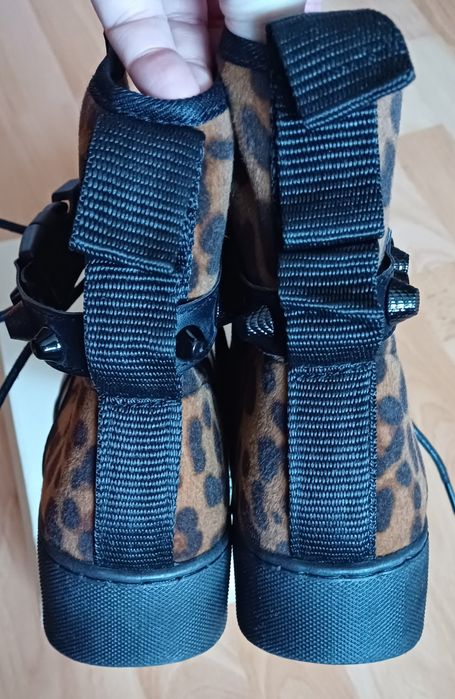 Świetne buty w panterkę.Nowe