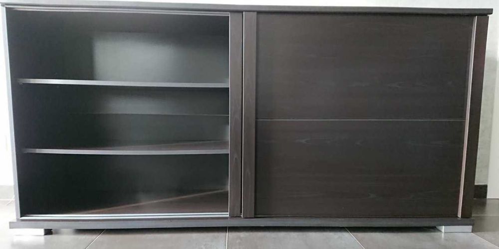 Aparador em MDF (wengue)