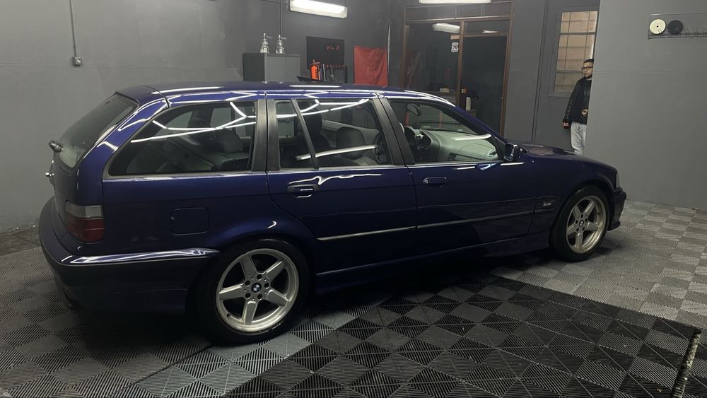 E36 318tds touring