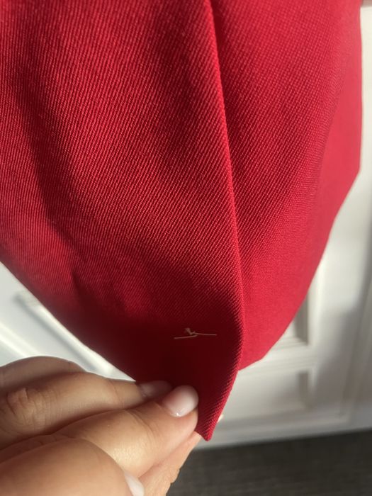 Blazer vermelho, novo com etiqueta, botoes lindos em metal
